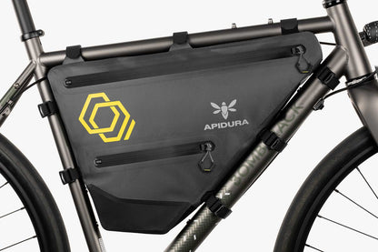 APIDURA エクスペディション・フルフレームパック（7.5L）
