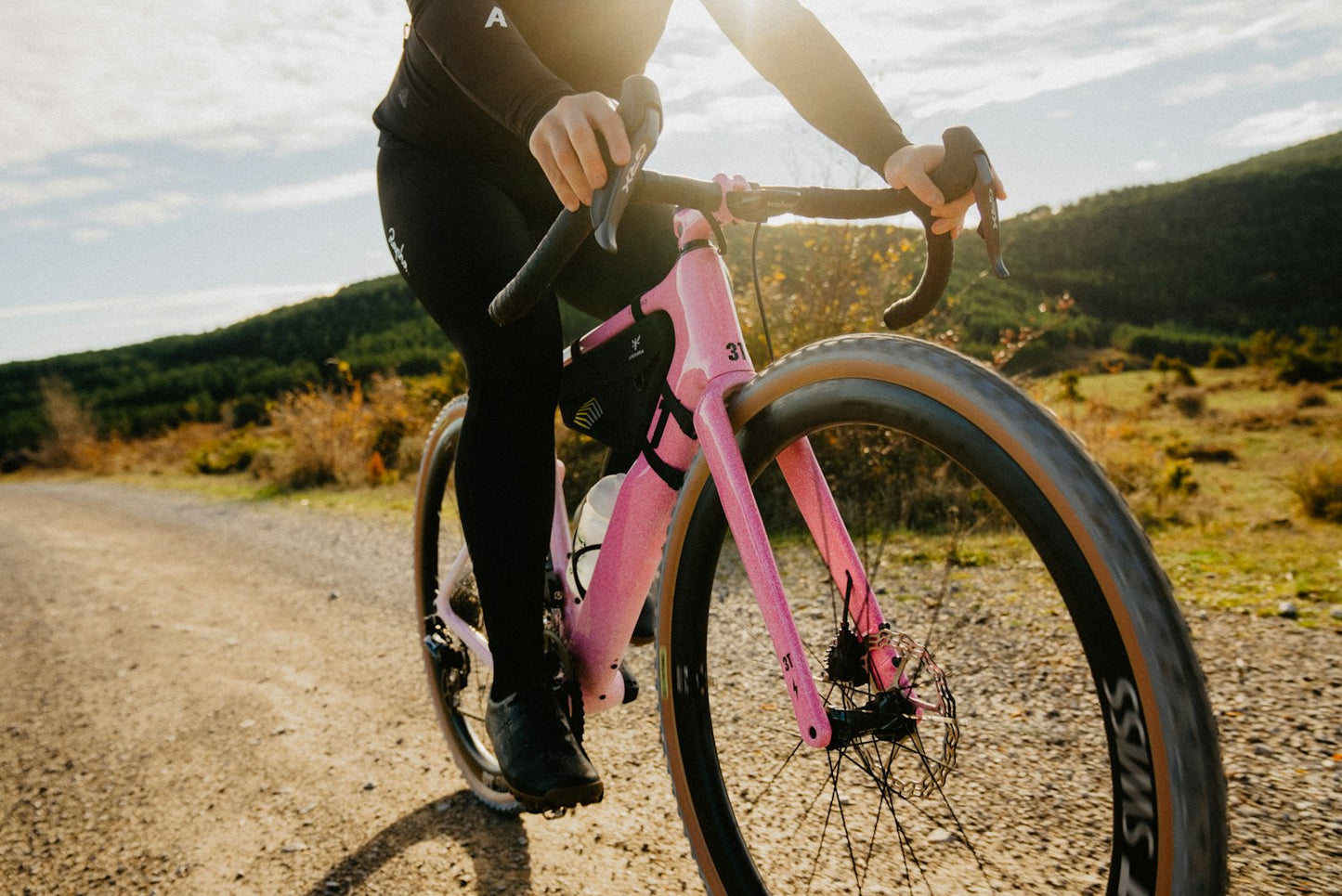 APIDURA レーシング・フレームパック 2.4L